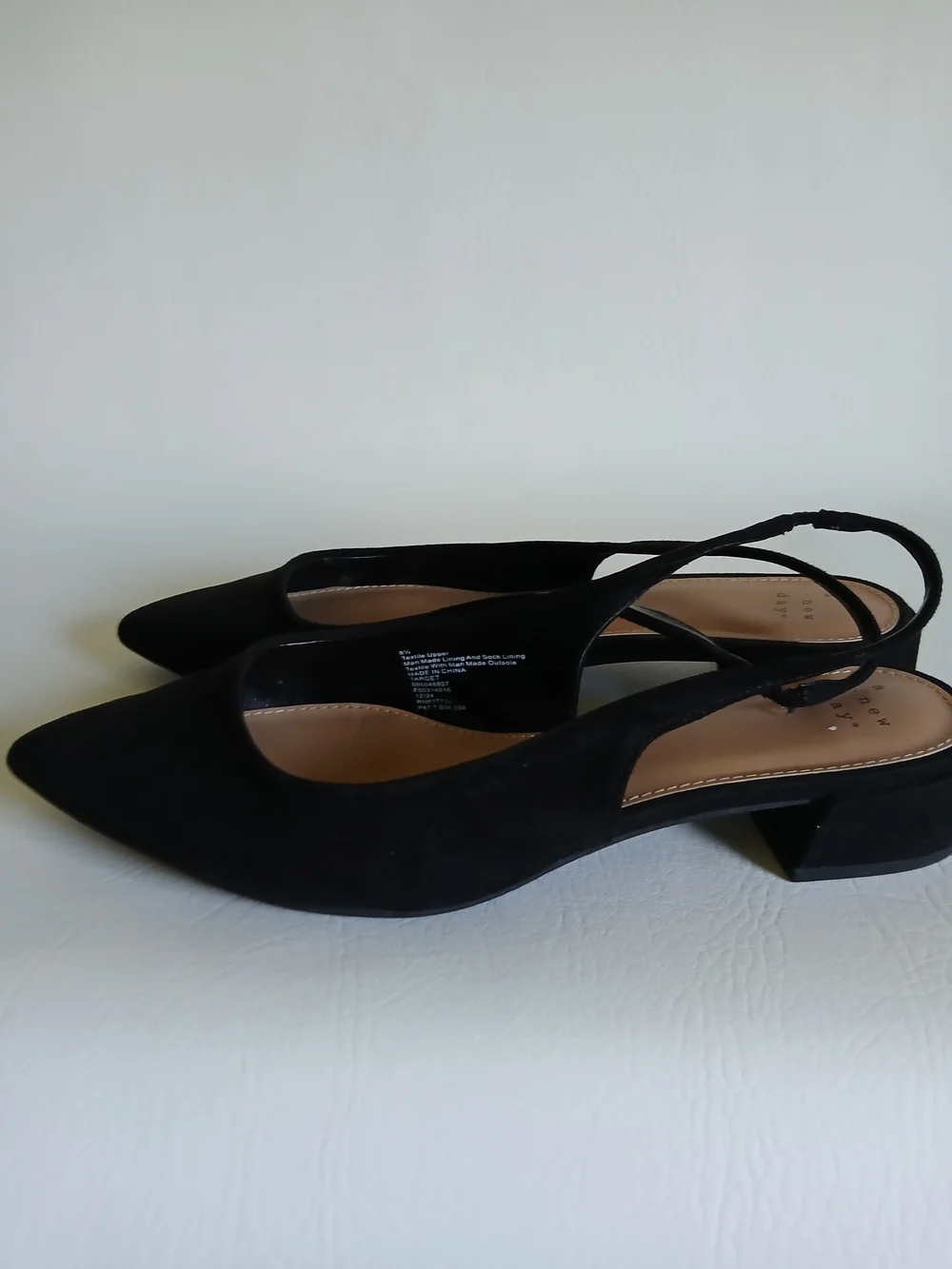 a new day Black Pointed Toe Faux Suede Slingback Flats Sz8.5M